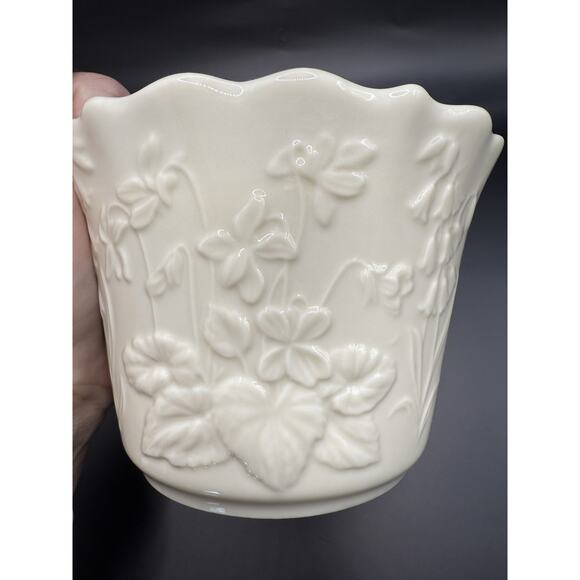Lenox Porcelain Lily of the Valley Flower Pot Masterpiece Collection Vintage - Picture 8 of 9